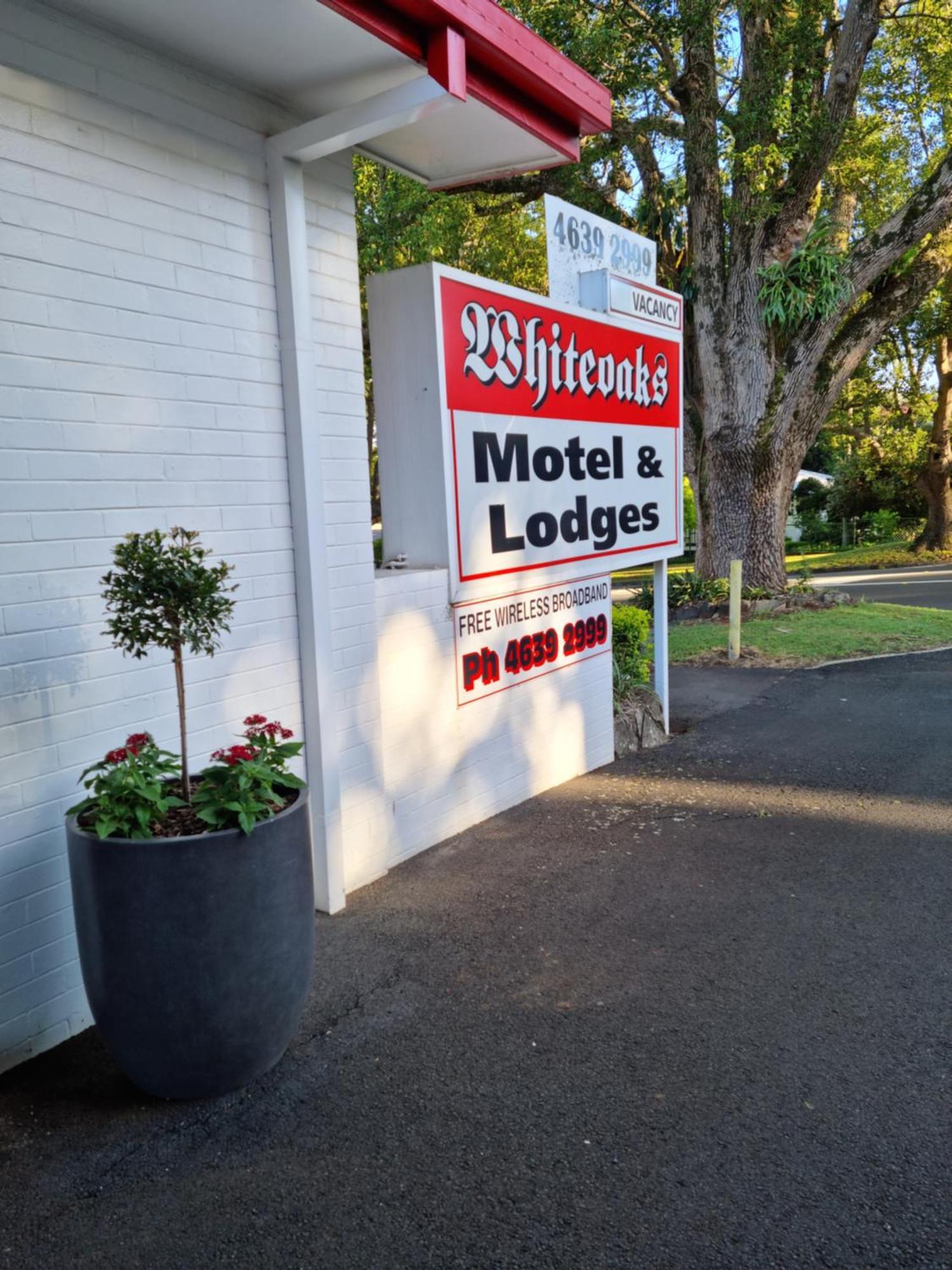 Whiteoaks Motel & Lodges Toowoomba Exterior photo